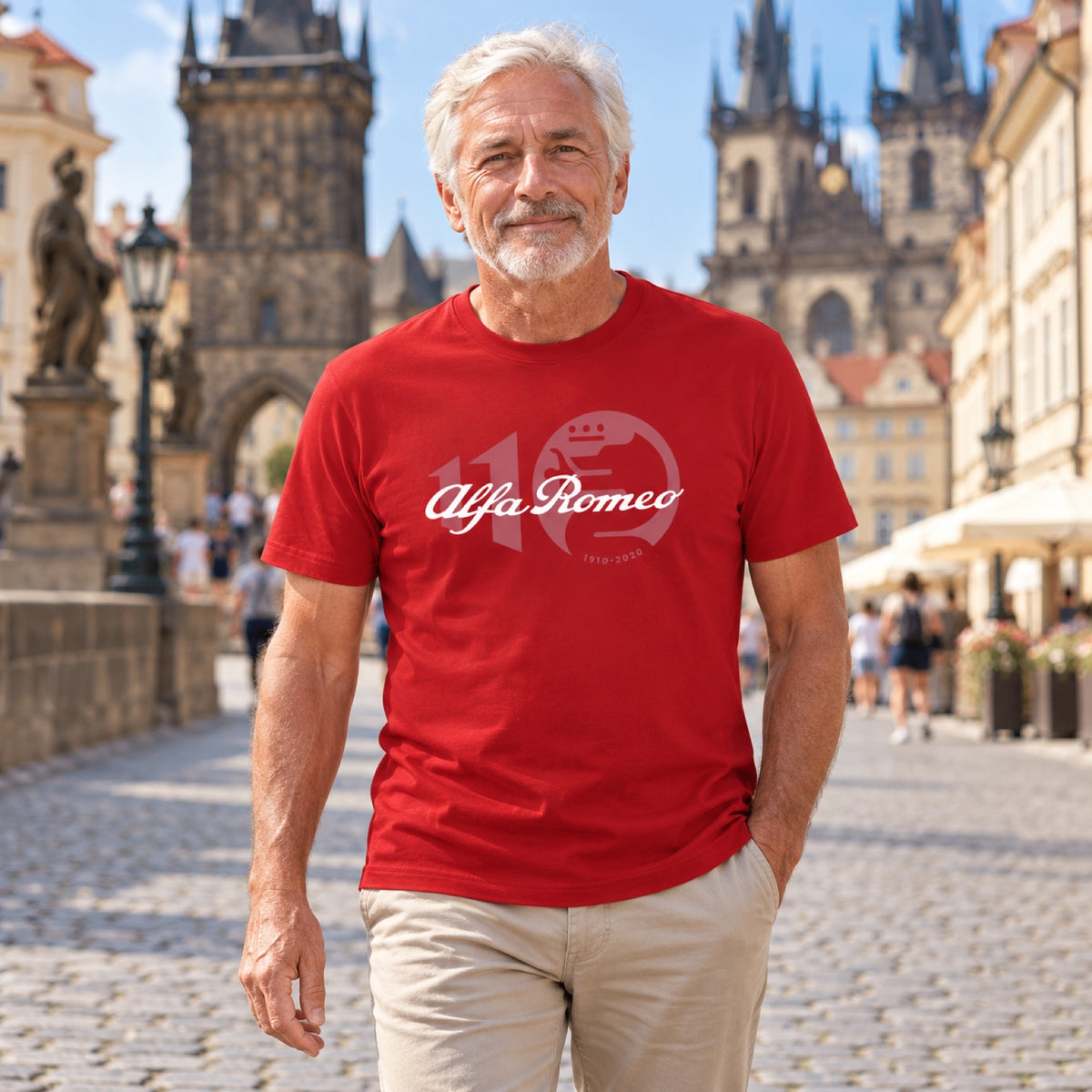 Alfa Romeo T-Shirt CLASSY RED – Rot – Illustrationsfoto (KI)