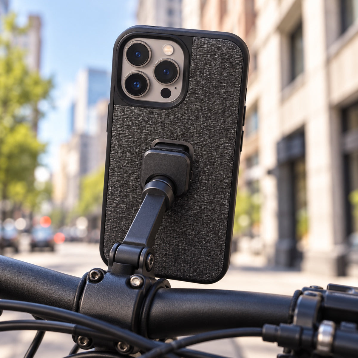Peak Design Everyday Case iPhone 14 Pro Max – Charcoal – illustrative photo (AI)