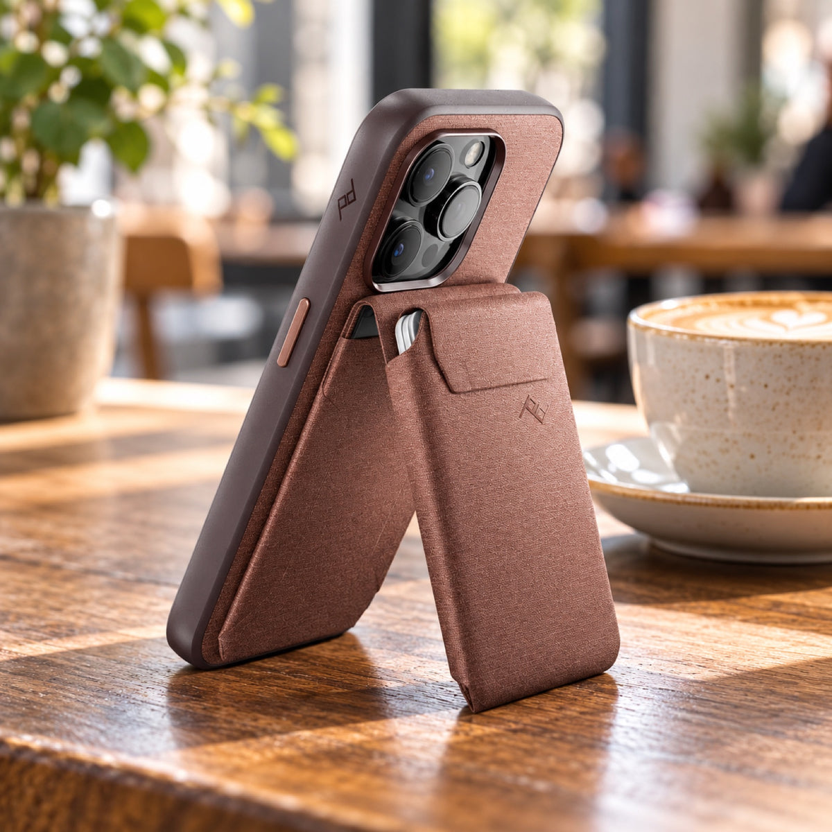 Peak Design Stand Wallet – Redwood – Illustrationsfoto (KI)