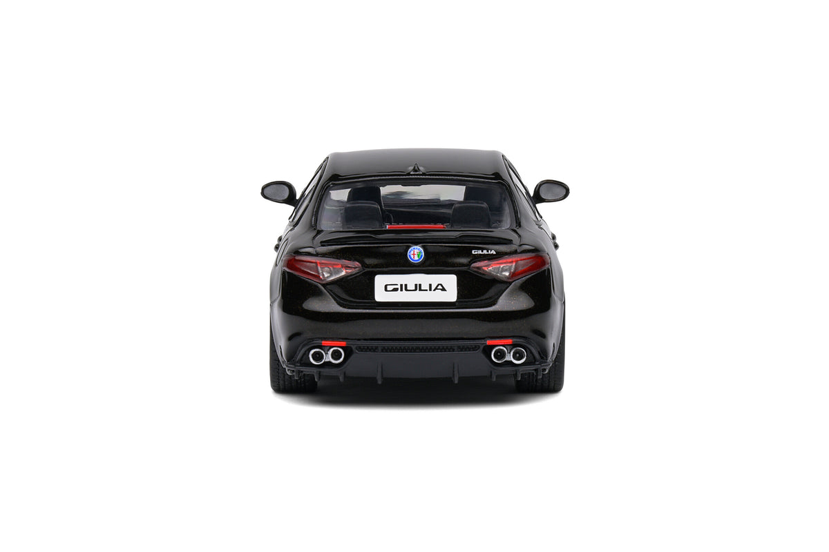Solido Alfa Romeo Giulia Quadrifoglio 1:43 model black