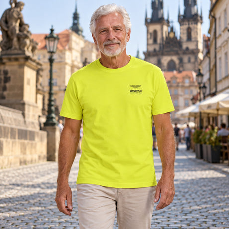 Aston Martin F1 Team GRAPHIC Fan-T-Shirt – Hellgelb – Illustrationsfoto (KI)