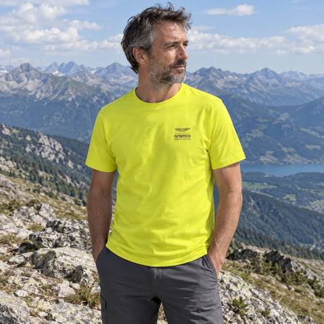Aston Martin F1 Team GRAPHIC Fan T-Shirt – Light Yellow – ilustrační foto (AI)