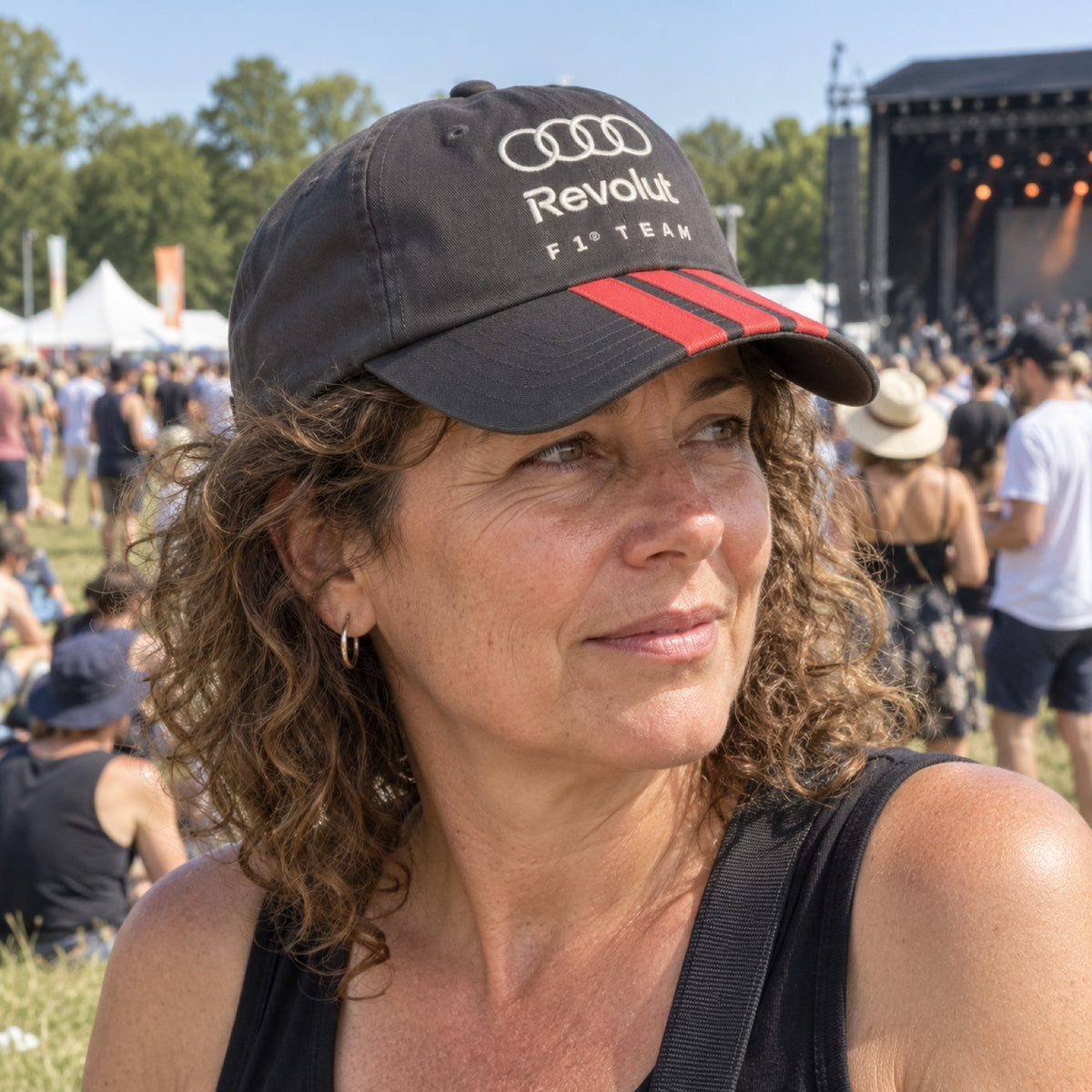 Audi Revolut F1 x Adidas Cap – Dark Grey, Lifestyle Edition – ilustrační foto 2 (AI)