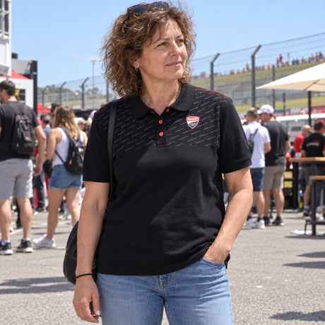 Ducati Corse Fan Polo with Logo – ilustrační foto 2 (AI)