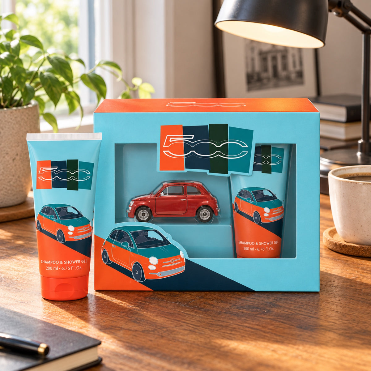 Kinder-Duschgel-Geschenkset mit FIAT 500 Modell – Illustrationsfoto (KI)