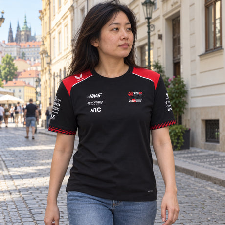 Haas F1 Team T-Shirt with Sponsor Logos – ilustrační foto 2 (AI)
