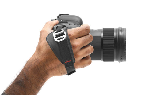 Peak Design Clutch - wrist strap
