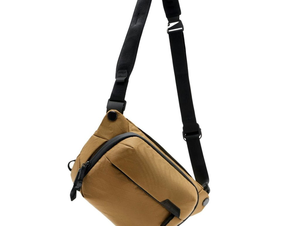 Umhängetasche Peak Design Everyday Sling 3L v2 - Coyote