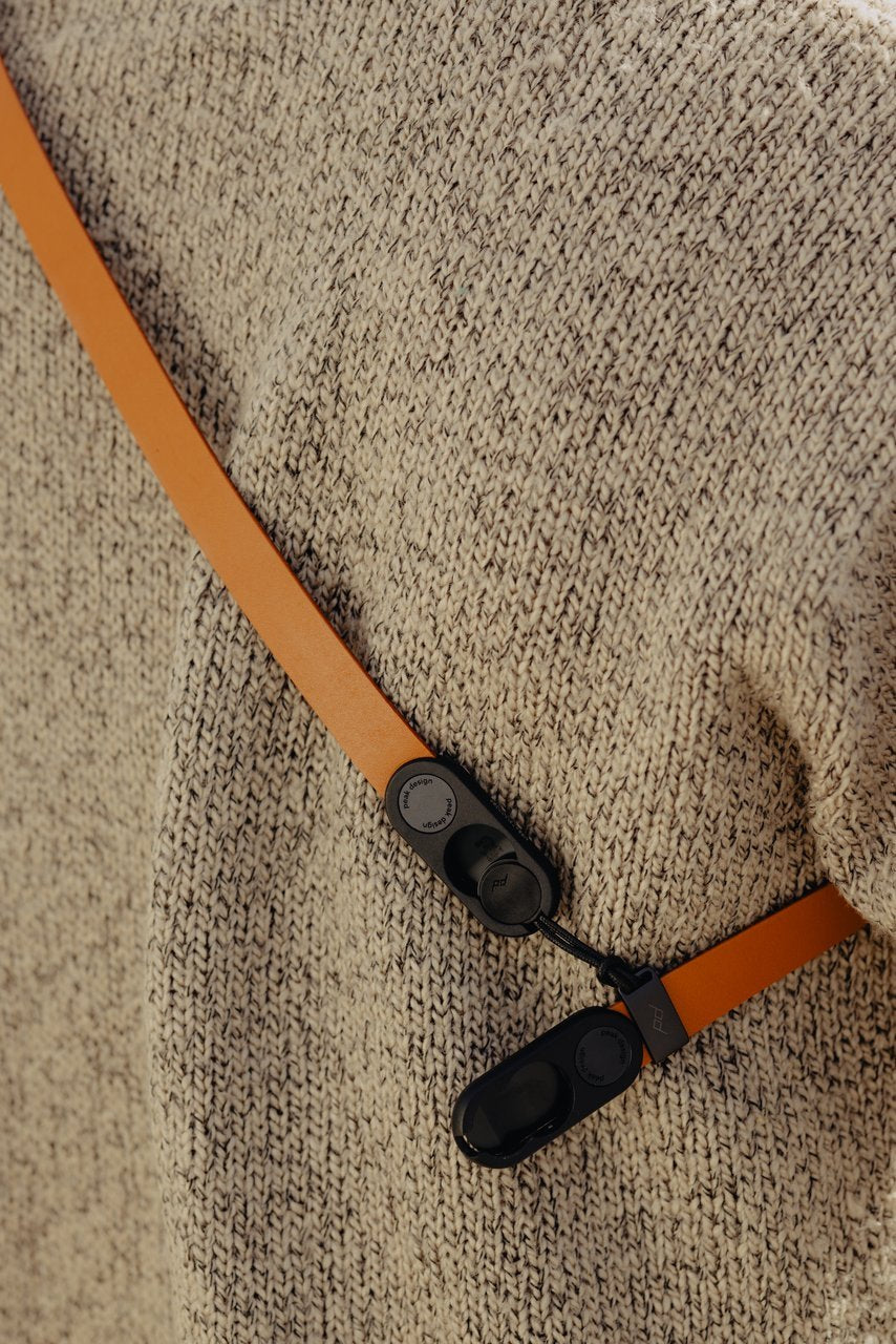 Peak Design Form - leather camera strap, short - Amber