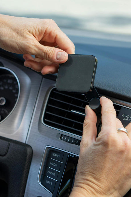 Lüftungshalterung Peak Design Car Mount Vent mit Ladefunktion V2 - schwarz