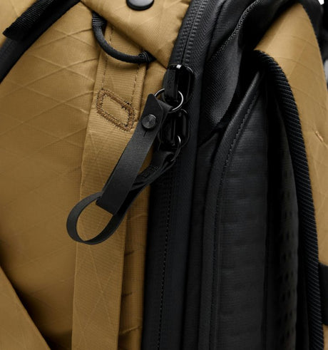 Reiserucksack Peak Design Travel Backpack 45L Coyote