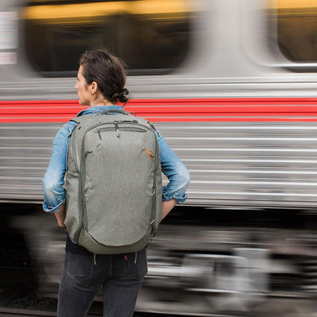 Peak Design Travel Backpack 45L v2 Sage (salbeigrün)