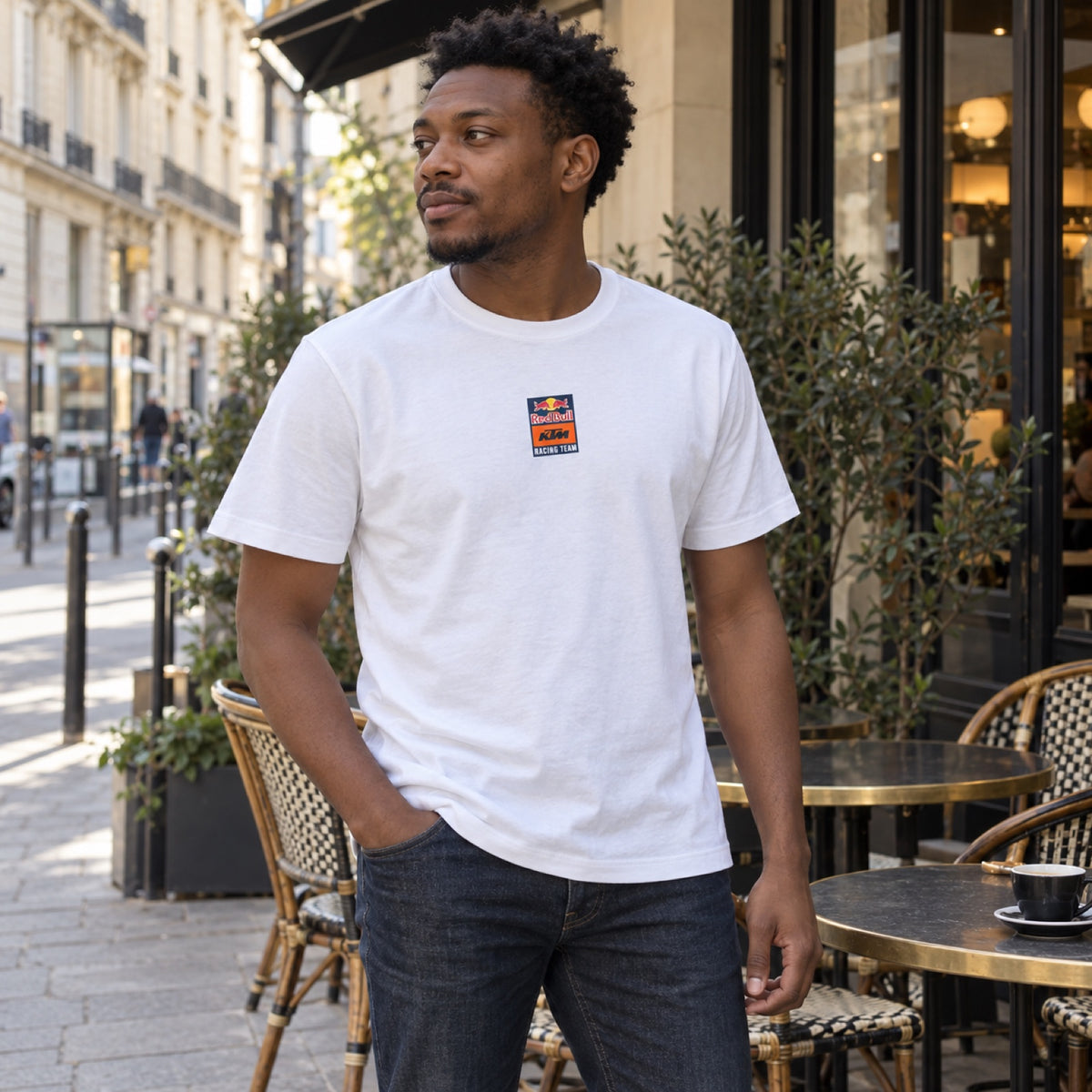 KTM Red Bull Racing T-Shirt – Pedro Acosta #37 – ilustrační foto (AI)