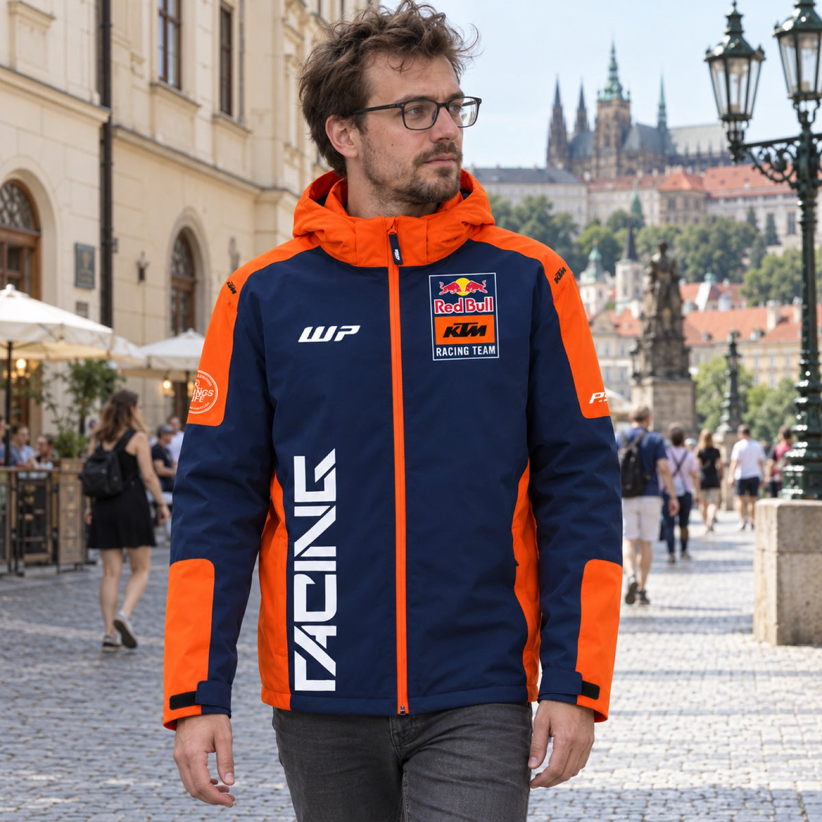 KTM Red Bull Racing Winter Team Jacket – ilustrační foto (AI)