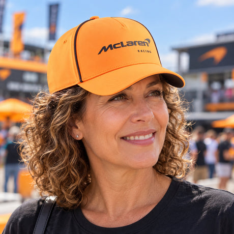 McLaren F1 Cap mit Puma-Logo – McLaren Racing – Orange – Illustrationsfoto (KI)