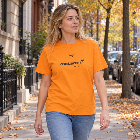 McLaren F1 T-Shirt with Puma Logo – Orange, Casual Edition – ilustrační foto 2 (AI)
