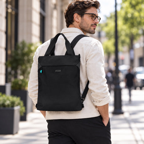 Mercedes-AMG F1 Multifunktionsrucksack – Schwarz – Illustrationsfoto (KI)