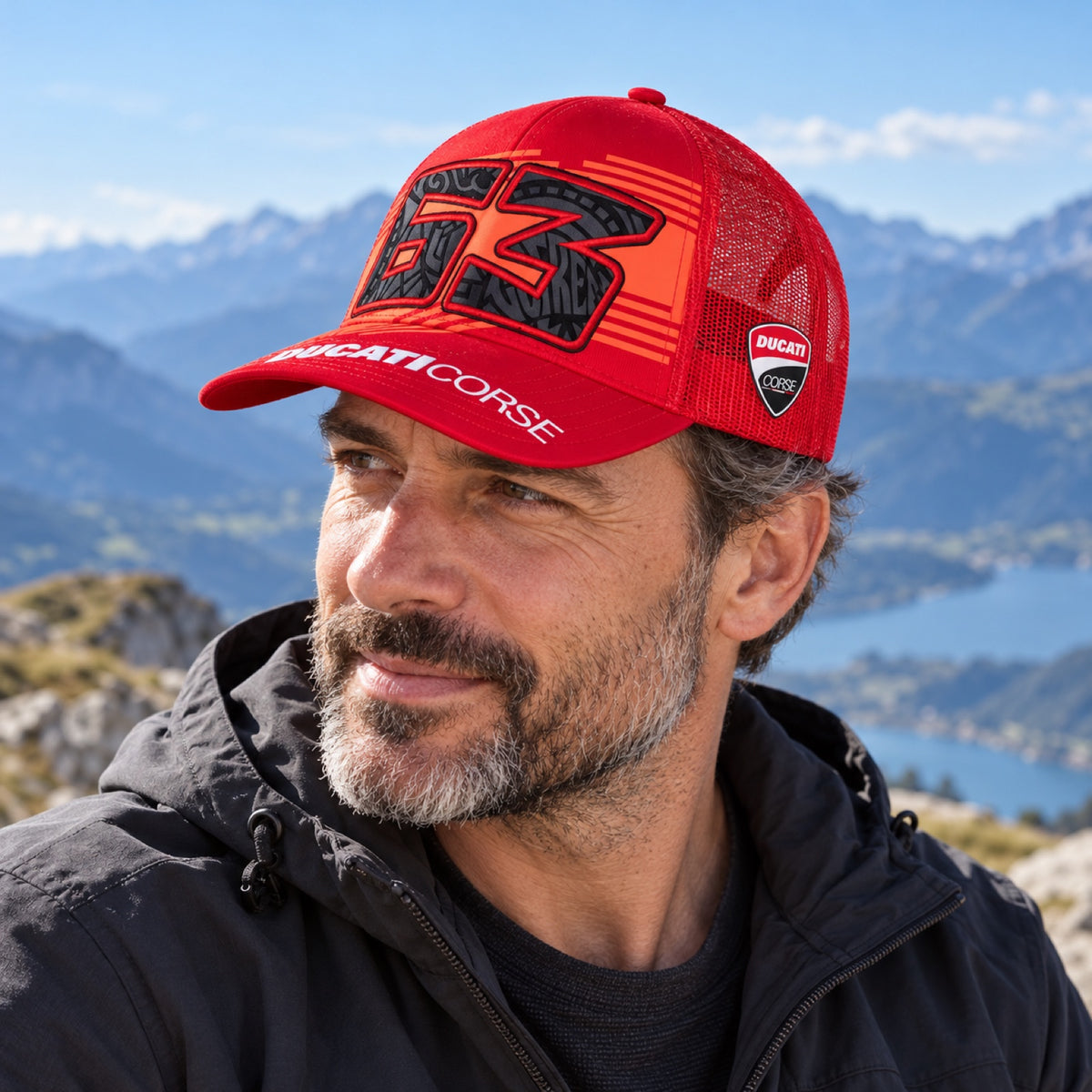 Ducati Corse Fan-Cap – Pecco Bagnaia – Illustrationsfoto (KI)