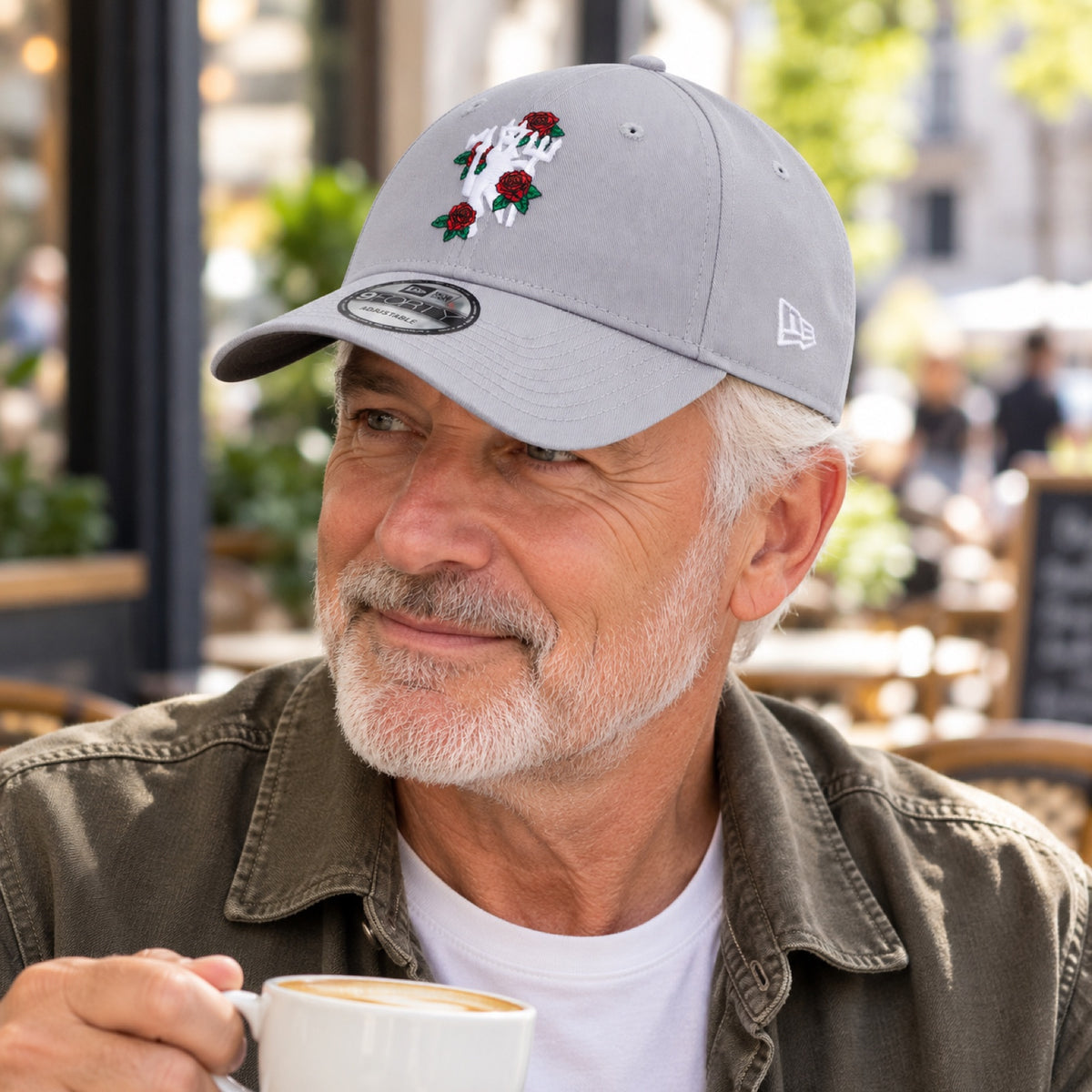 MANCHESTER UNITED 9forty ROSE Cap – Grau – Illustrationsfoto (KI)