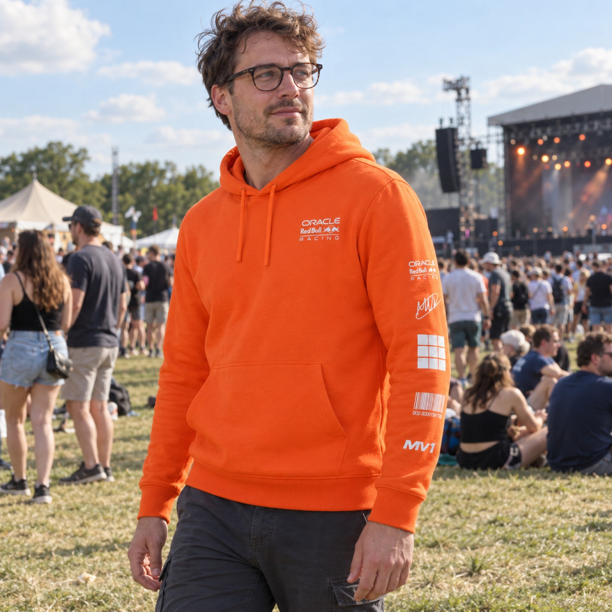 Oracle Red Bull Racing – Max Verstappen MV1 Casual Hoodie – ilustrační foto (AI)