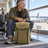 Peak Design Everyday Backpack 20L v2 – Kelp – illustrative photo (AI)