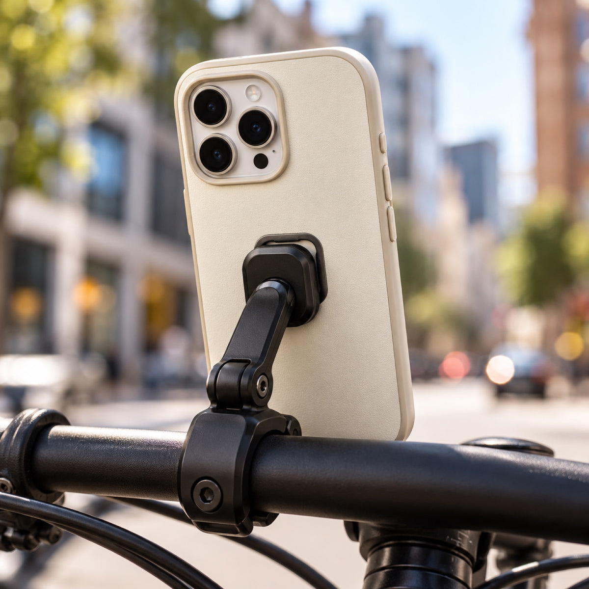 Peak Design Everyday Case iPhone 16 Pro – Bone – illustrative photo (AI)