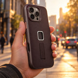 Peak Design Everyday Loop Case iPhone 16 Pro Max – Eclipse – illustrative photo (AI)