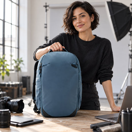 Peak Design Travel Backpack 30L – Ocean – Illustrationsfoto (KI)