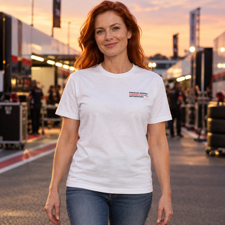 Porsche Motorsport Penske Lifestyle-T-Shirt – Weiß – Illustrationsfoto (KI)