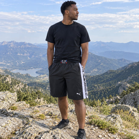 BMW Men's Sports Shorts with Logo – Black – ilustrační foto (AI)