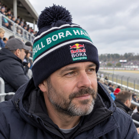 Red Bull Bora Hansgrohe Bobble Hat with Logo – Navy Blue – ilustrační foto (AI)