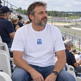 Red Bull Bora Hansgrohe Casual T-Shirt – White, MONUMENTS Edition – ilustrační foto (AI)