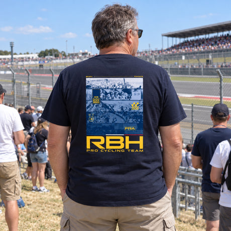 Red Bull Bora Hansgrohe T-Shirt – Tour de France Edition – ilustrační foto (AI)