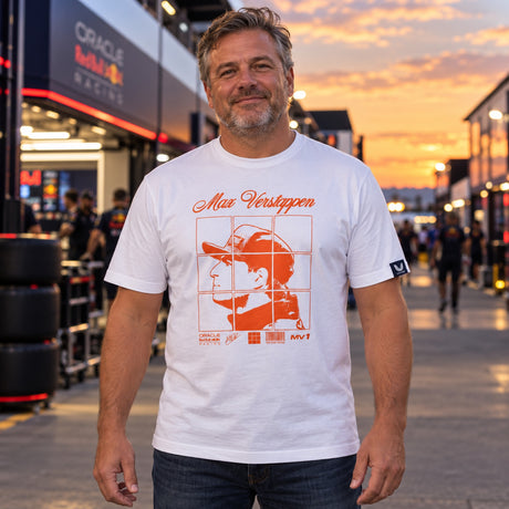 Oracle Red Bull Racing Max Verstappen MV1 T-Shirt – Weiß – Illustrationsfoto (KI)
