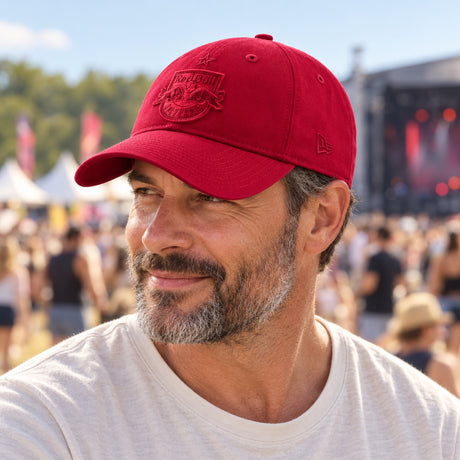 Red Bull Salzburg Fan-Cap – Rot – Illustrationsfoto (KI)