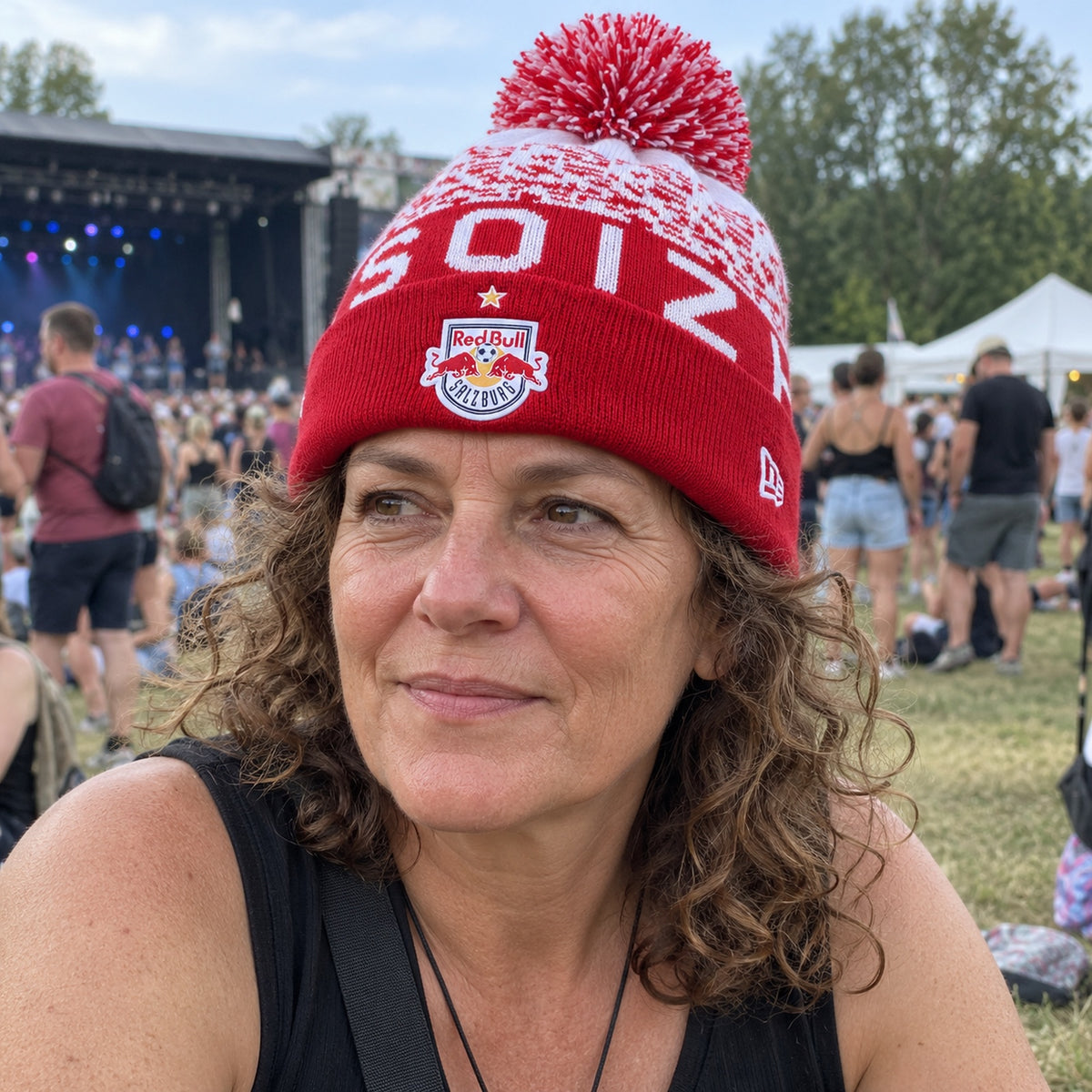Red Bull Salzburg Beanie – Winter Edition – ilustrační foto 2 (AI)