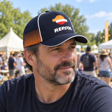 Repsol Team Cap with Logo – Navy – ilustrační foto (AI)
