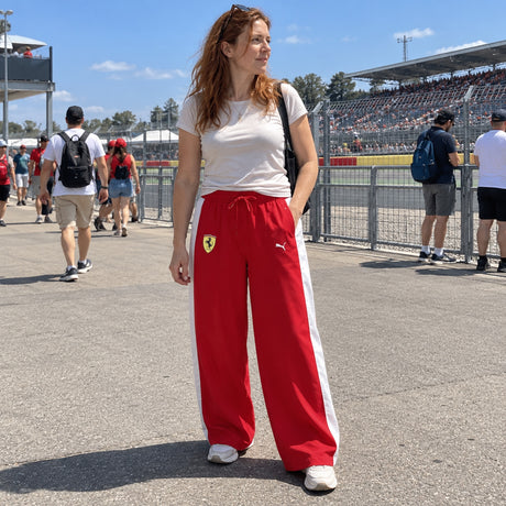 Scuderia Ferrari F1 Team Baggy Trousers with PUMA Logo – ilustrační foto 2 (AI)