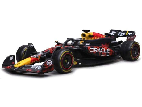 Modell Red Bull F1 RB20 BBurago #1 Max Verstappen 2024 im Maßstab 1:43 SE Silverstone
