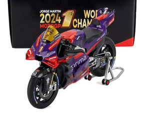 Modell NZG MotoGP - Ducati GP24 Jorge Martin im Maßstab 1:12 - World Champion Edition