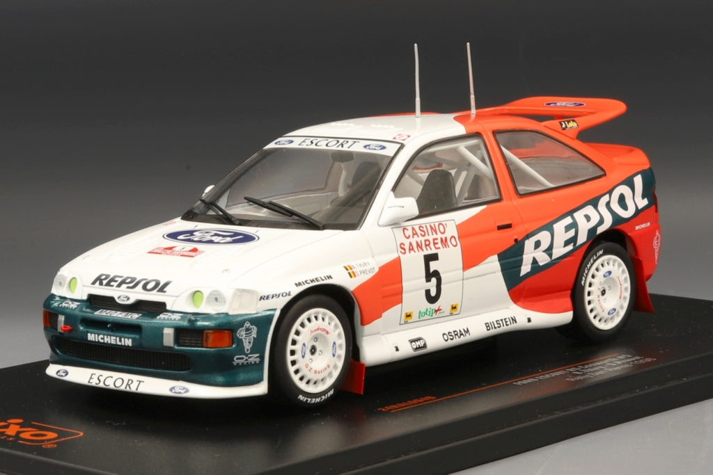 Modell IXO Ford Escort RS Rallye San Remo 1996 im Maßstab 1:24