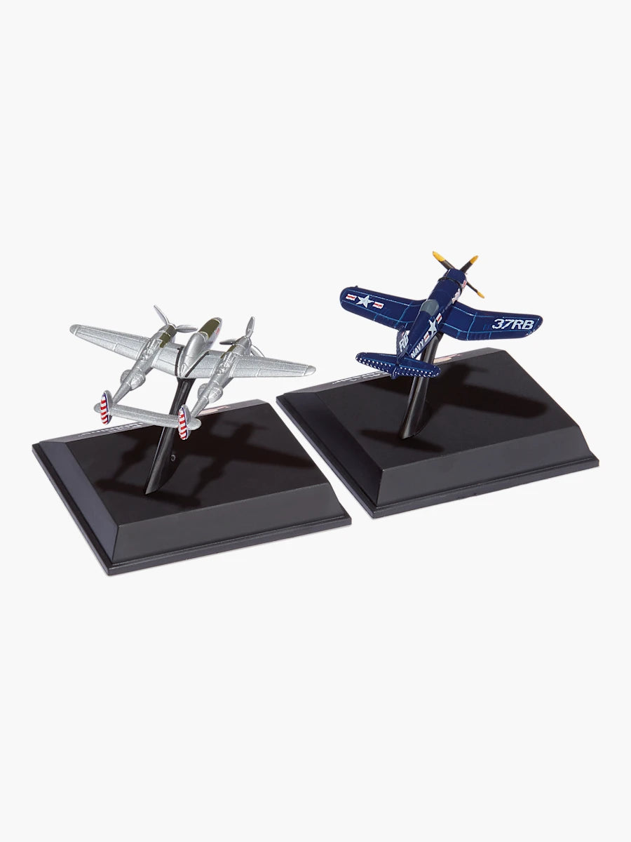 Flugzeugmodelle The Flying Bulls P-38 / F4U New Ray