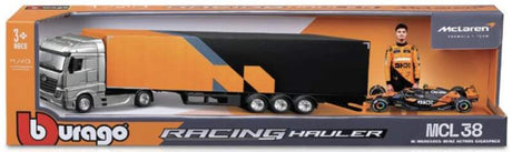 Model McLaren MCL 38  BBurago #4 Lando Norris 2024 s kamionem Mercedes