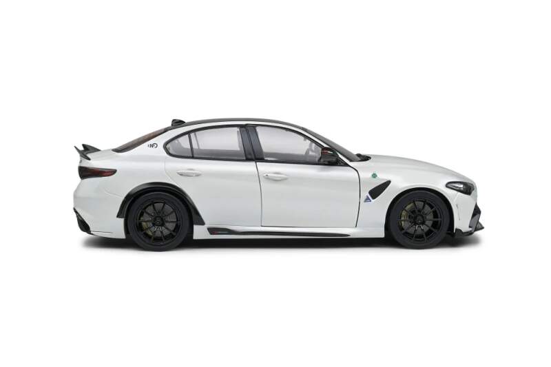 Modell Solido Alfa Romeo Giulia GTA Trofeo weiß