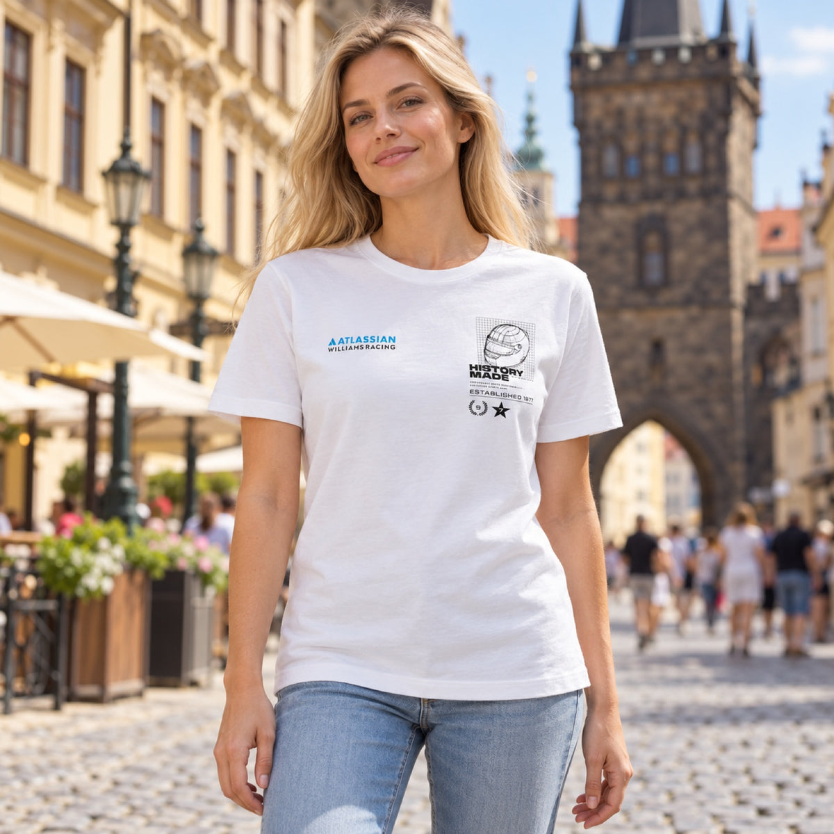 Williams Racing F1 Freizeit-T-Shirt mit Helm-Motiv – Illustrationsfoto (KI)